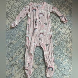 Bestaroo Pink Rainbow Kids One Piece Zip Onesie 3-6M